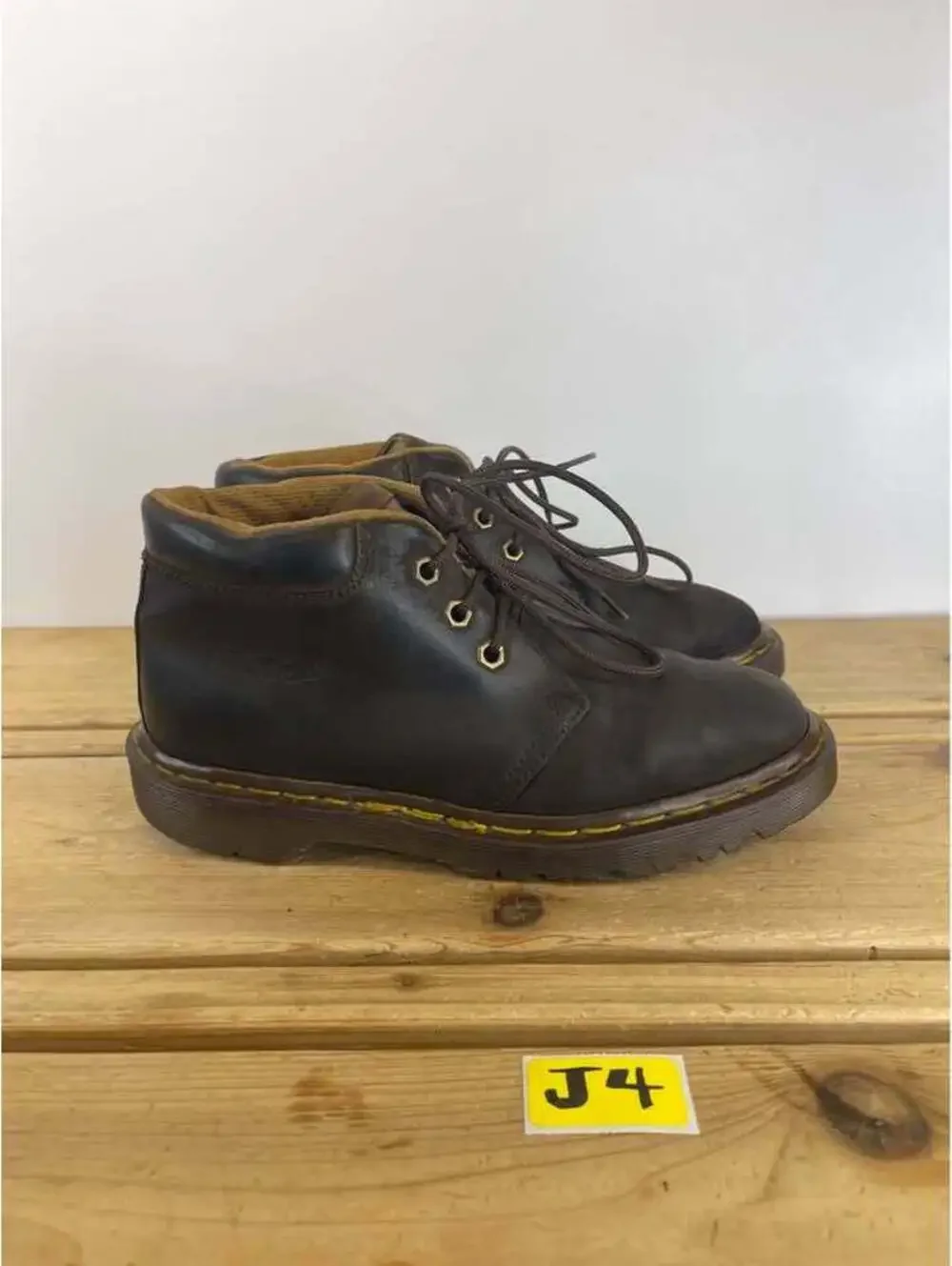 Vintage Dr. Martens 8957 Made in England Brown Leather Chukka Boots UK 6 US W8